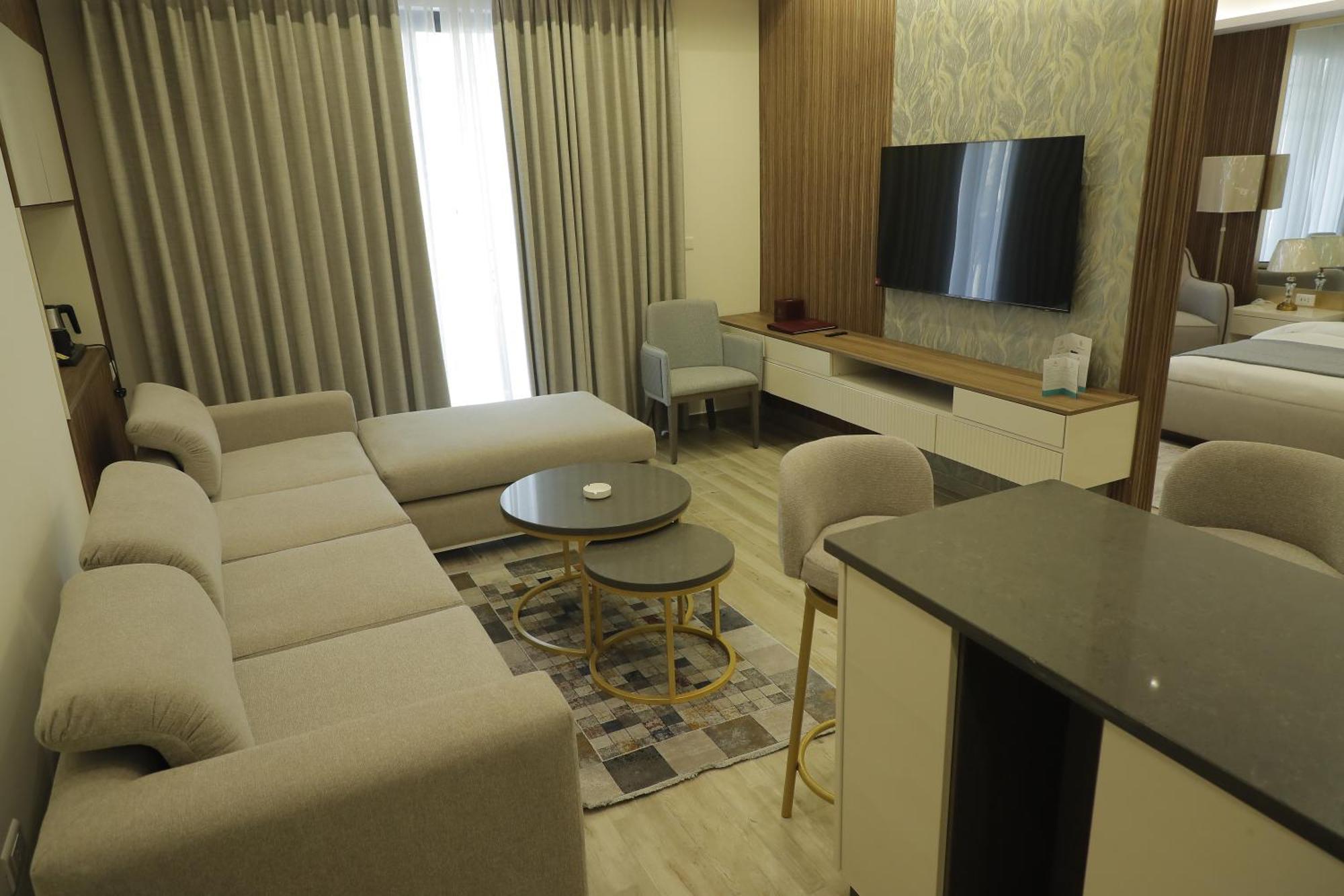 Hotel Soho Midtown Ash Shumaysani Esterno foto