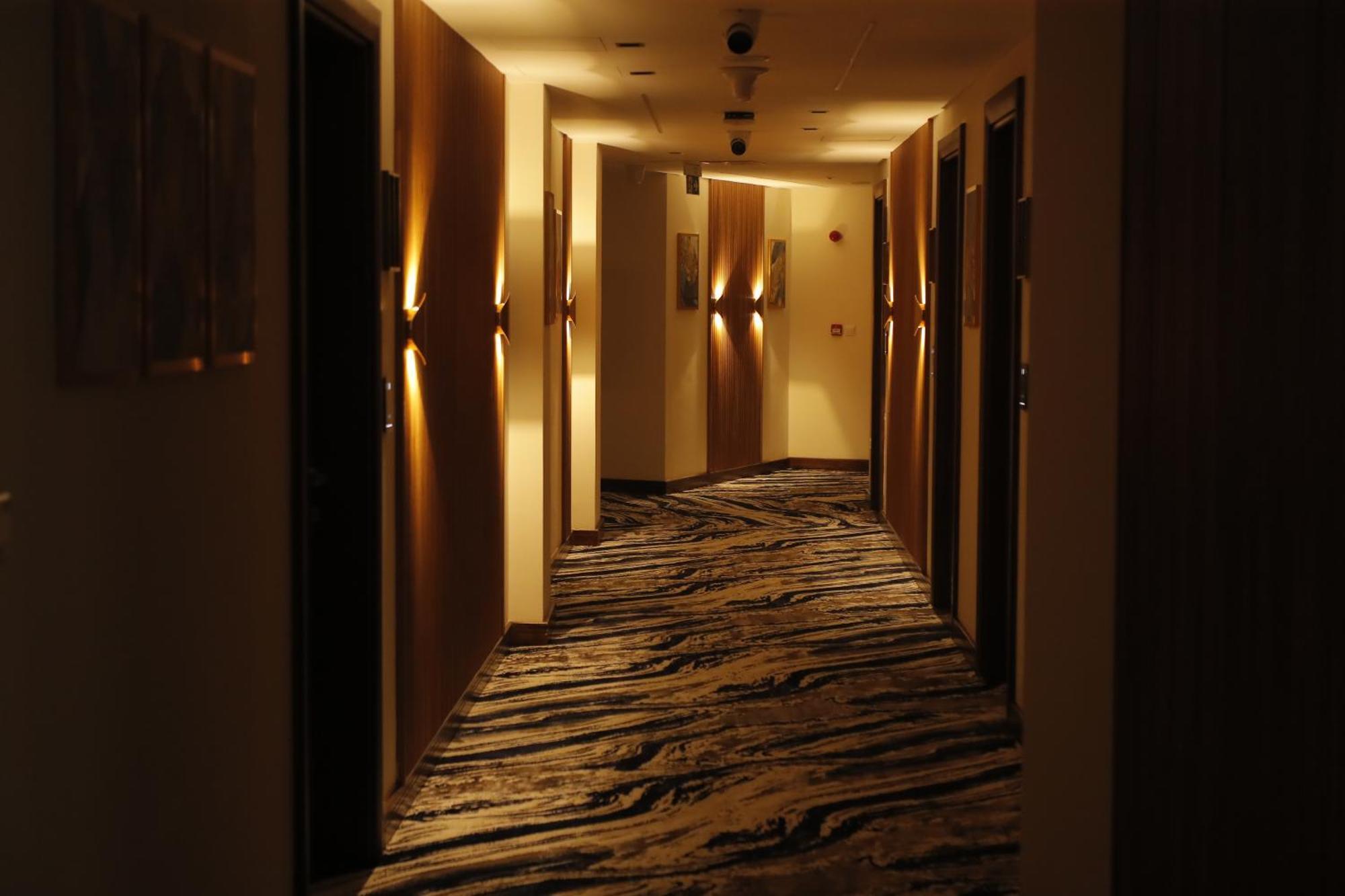 Hotel Soho Midtown Ash Shumaysani Esterno foto